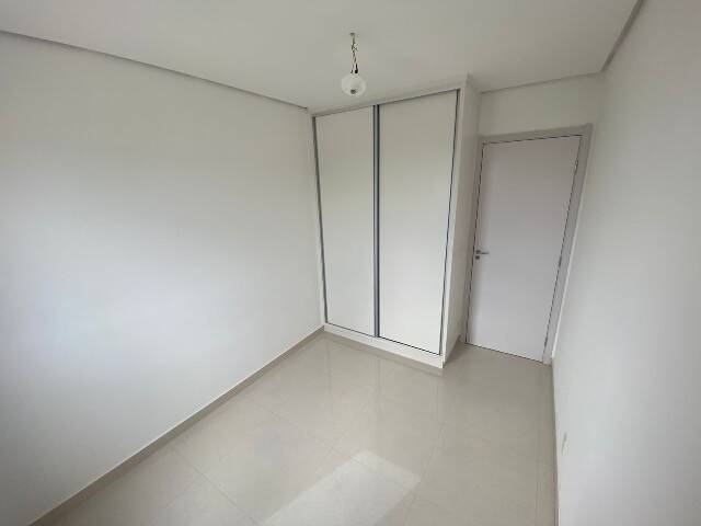 Apartamento à venda com 2 quartos, 109m² - Foto 7