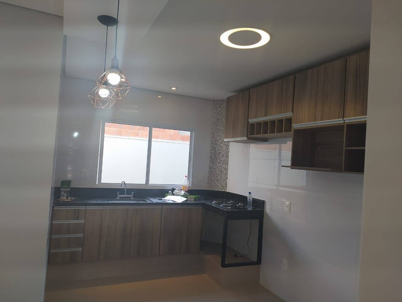 Casa de Condomínio para alugar com 3 quartos, 147m² - Foto 4