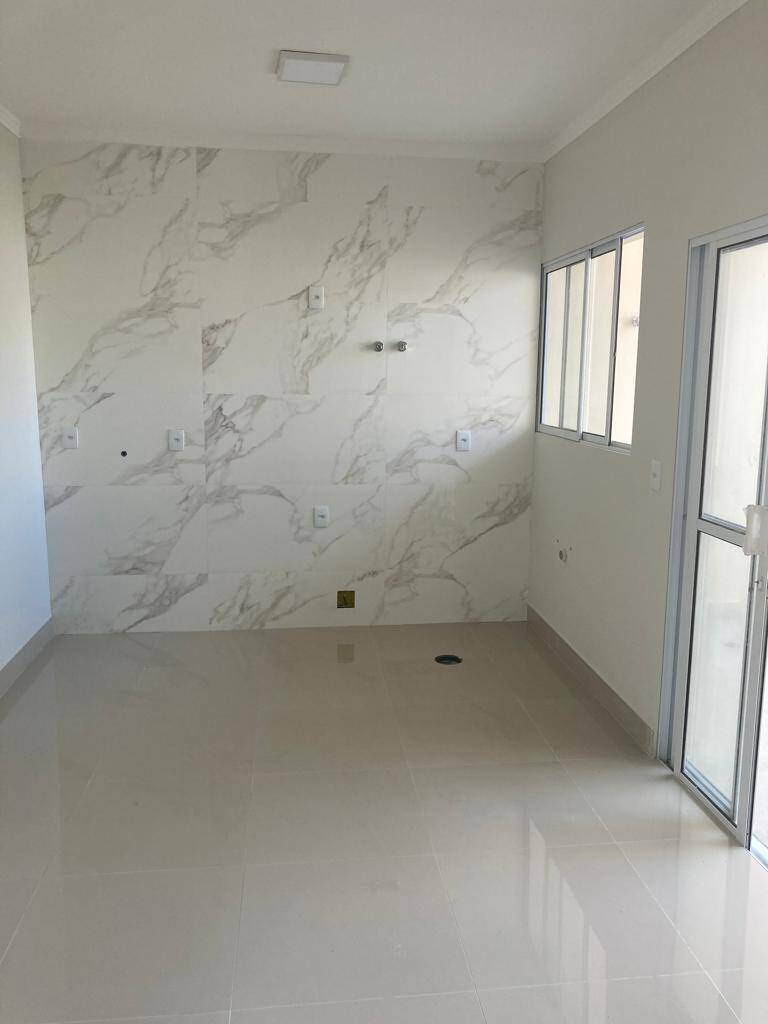 Casa à venda com 3 quartos, 150m² - Foto 3