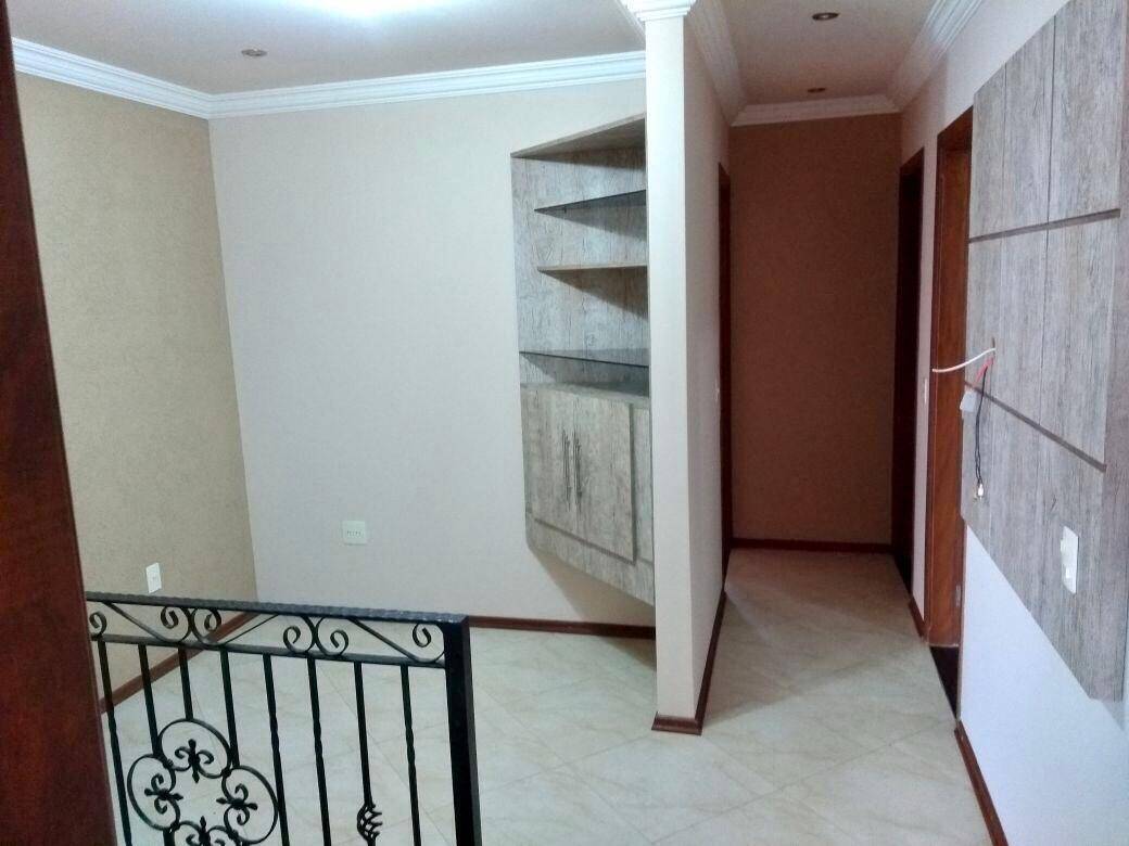 Casa à venda com 3 quartos, 200m² - Foto 11