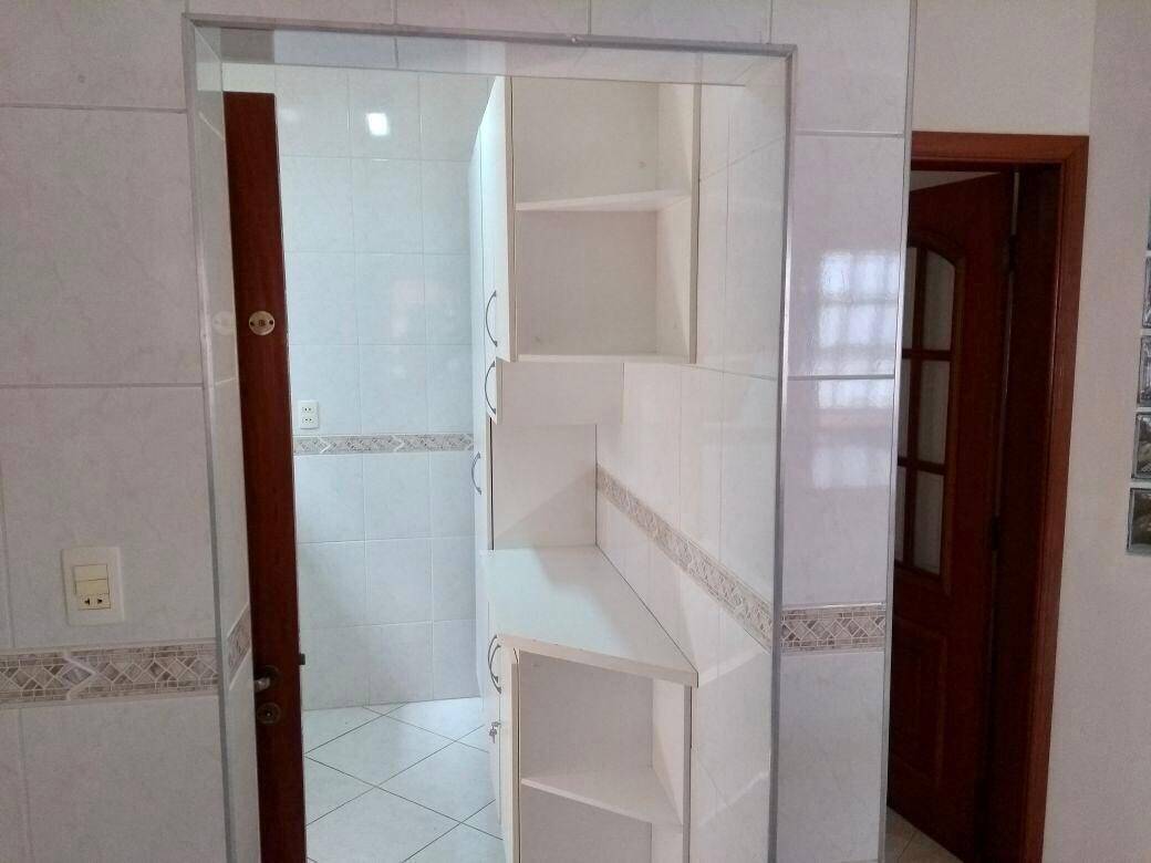 Casa à venda com 3 quartos, 200m² - Foto 5