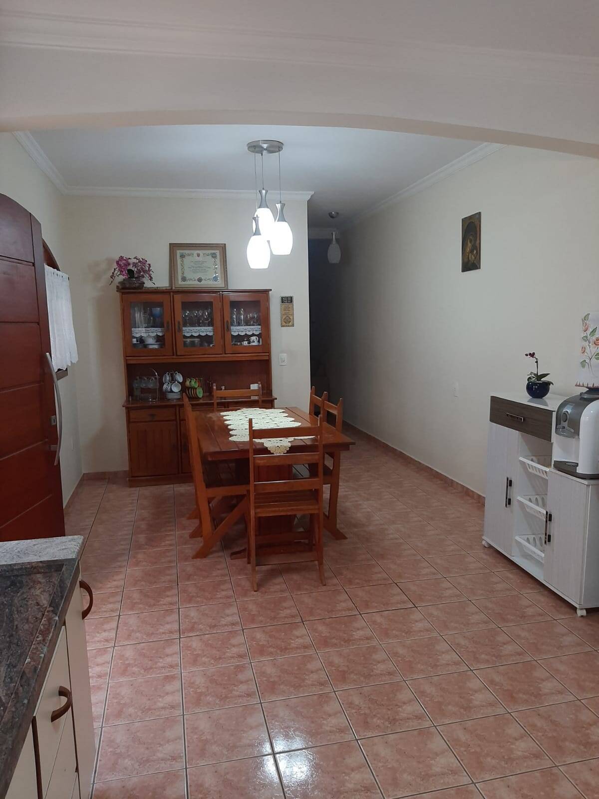 Casa à venda com 3 quartos, 211m² - Foto 4