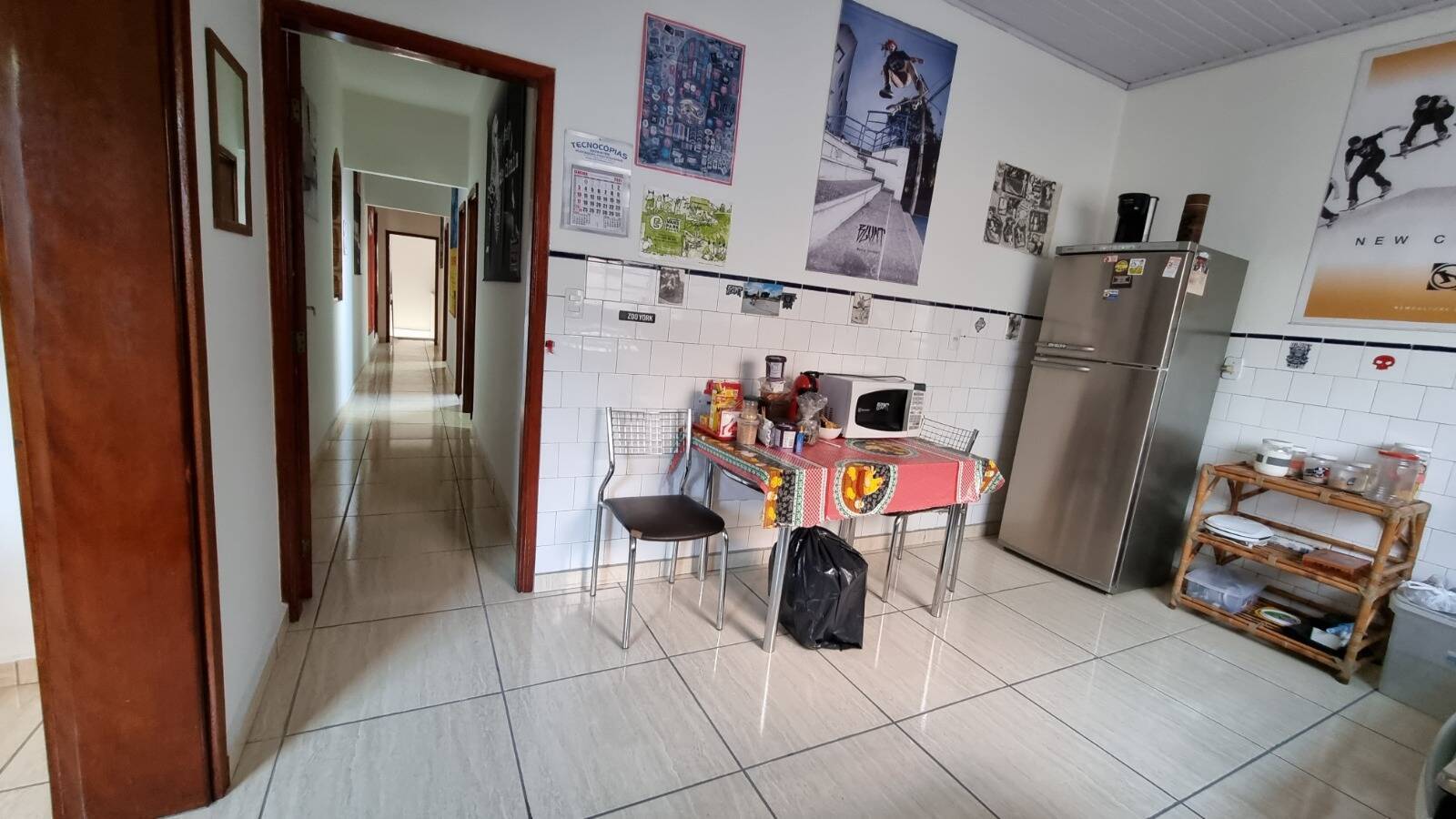 Casa à venda com 2 quartos, 243m² - Foto 2