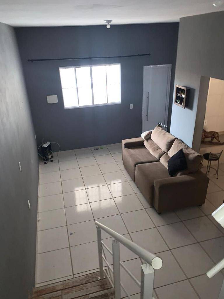 Casa à venda com 2 quartos, 166m² - Foto 3