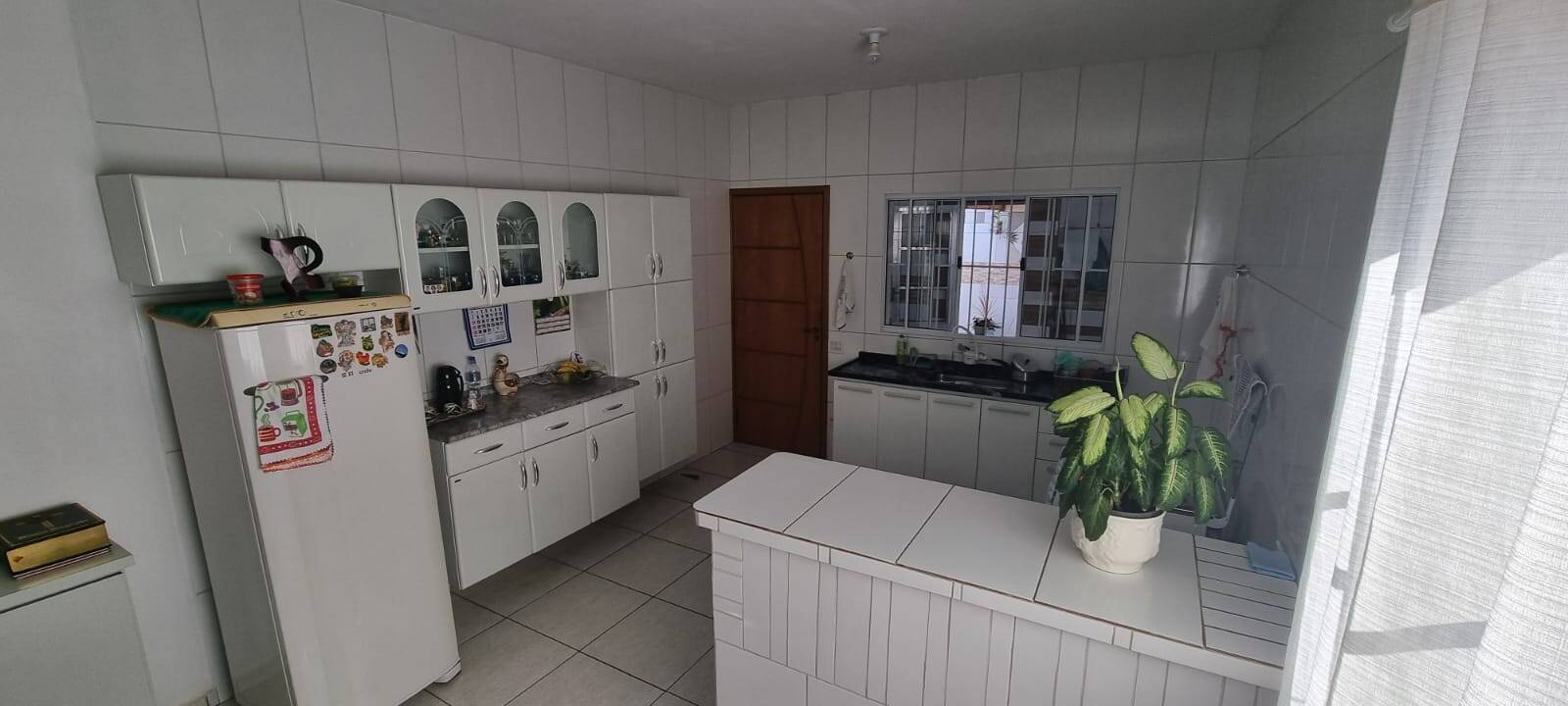 Casa à venda com 3 quartos, 200m² - Foto 3