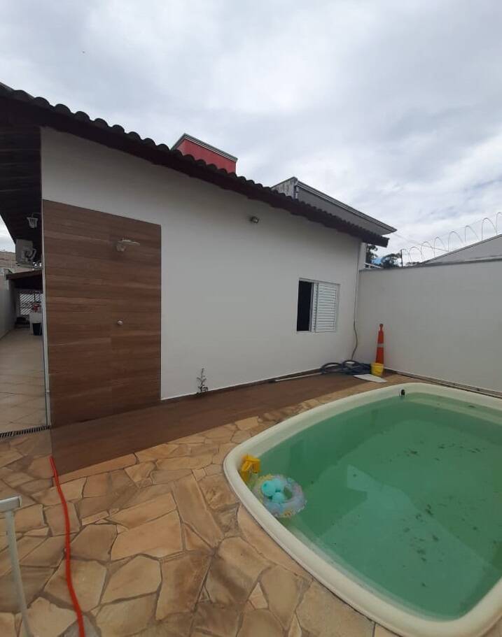 Casa à venda com 3 quartos, 122m² - Foto 2