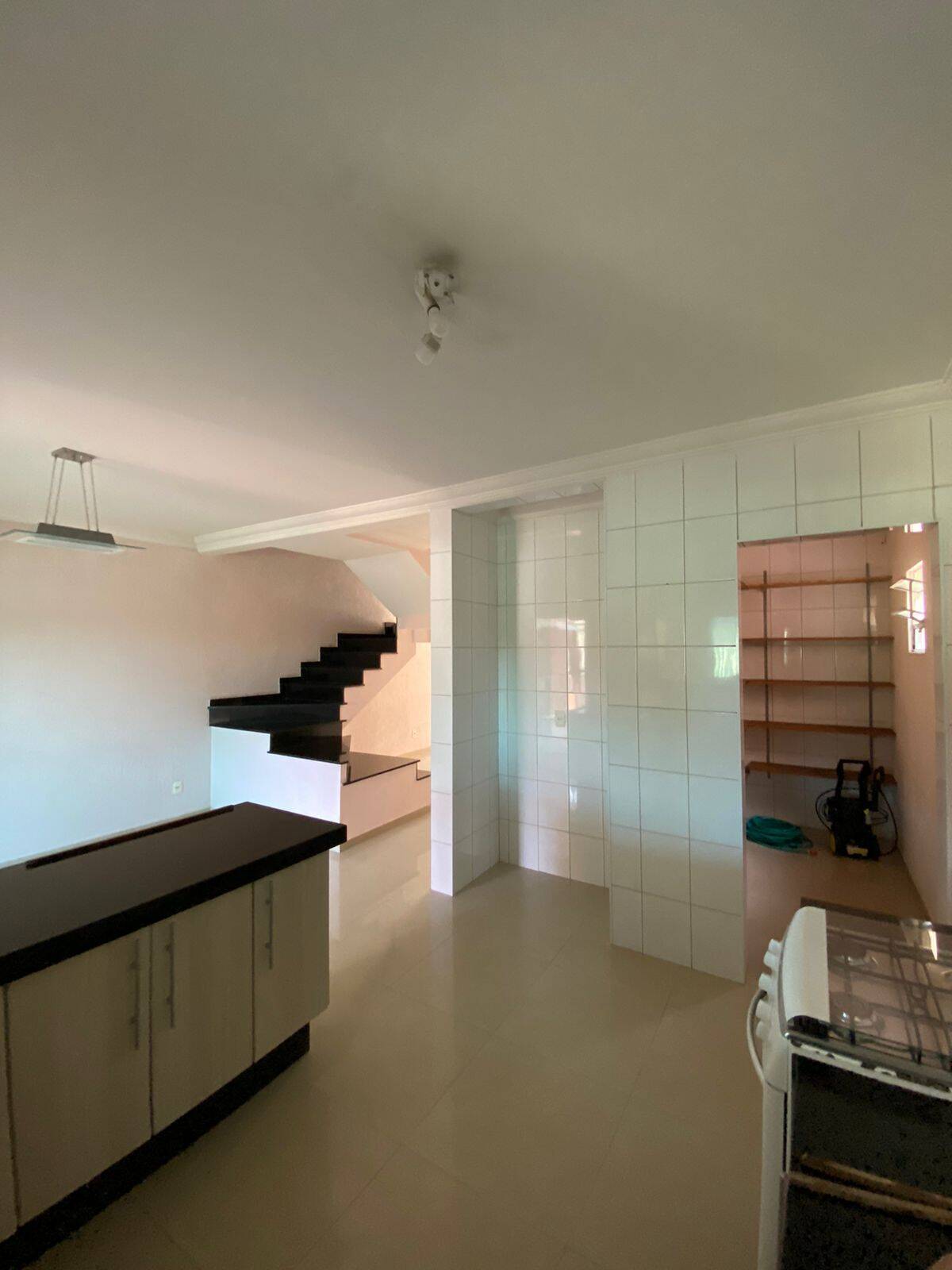 Casa à venda com 3 quartos, 205m² - Foto 5