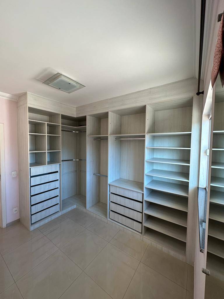 Casa à venda com 3 quartos, 205m² - Foto 12