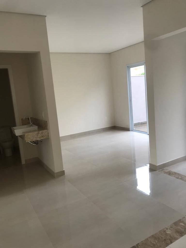 Casa de Condomínio à venda com 3 quartos, 220m² - Foto 6