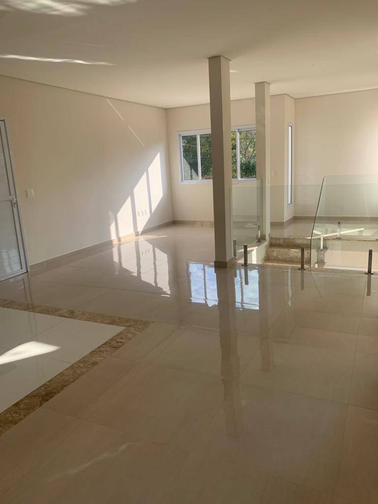 Casa de Condomínio à venda com 3 quartos, 220m² - Foto 5