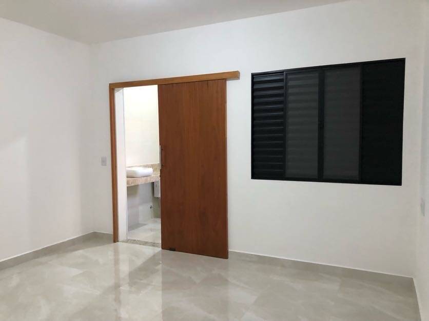 Casa à venda com 3 quartos, 105m² - Foto 11