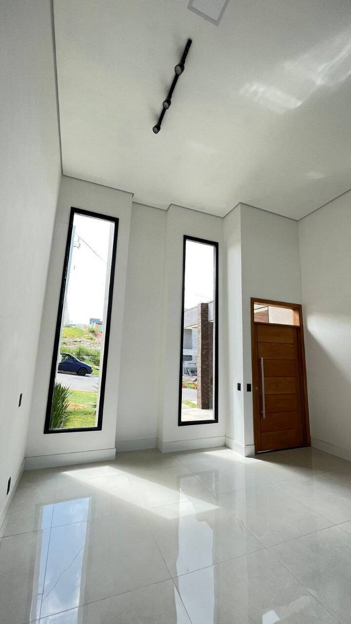 Casa de Condomínio à venda com 3 quartos, 300m² - Foto 3