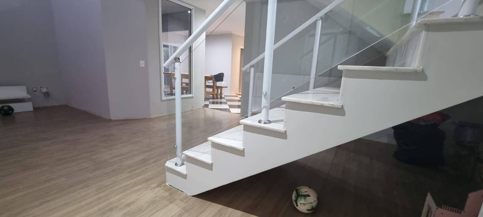 Casa de Condomínio para alugar com 6 quartos, 365m² - Foto 11