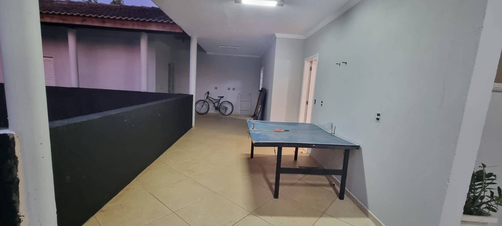 Casa de Condomínio para alugar com 6 quartos, 365m² - Foto 40