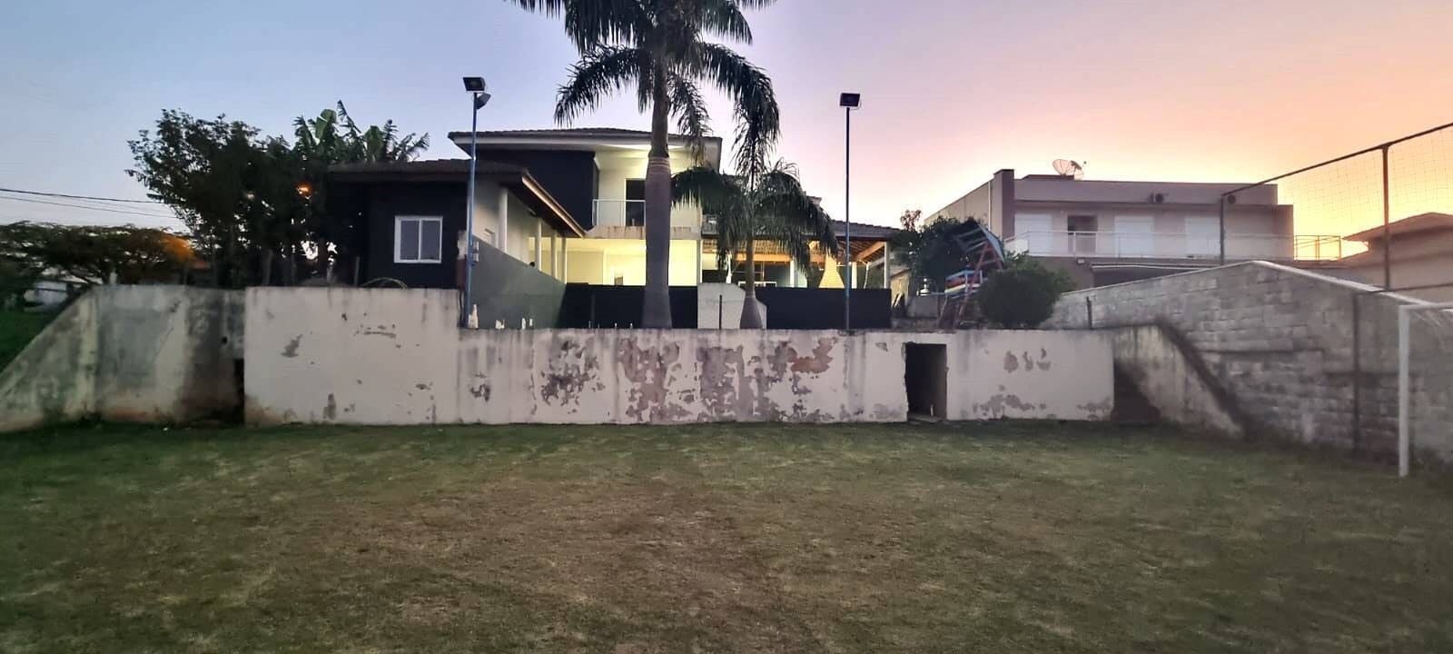 Casa de Condomínio para alugar com 6 quartos, 365m² - Foto 45