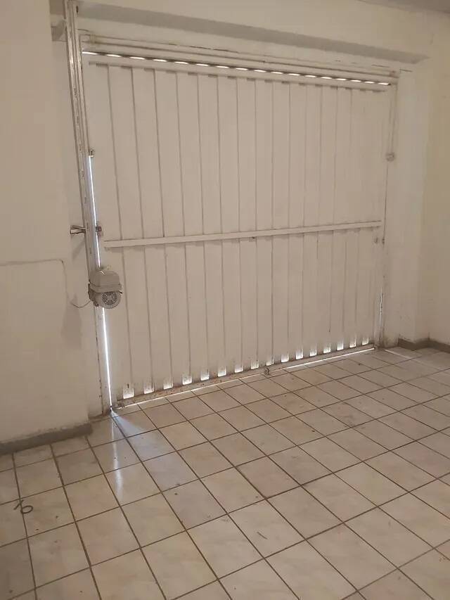 Casa à venda com 2 quartos, 70m² - Foto 11