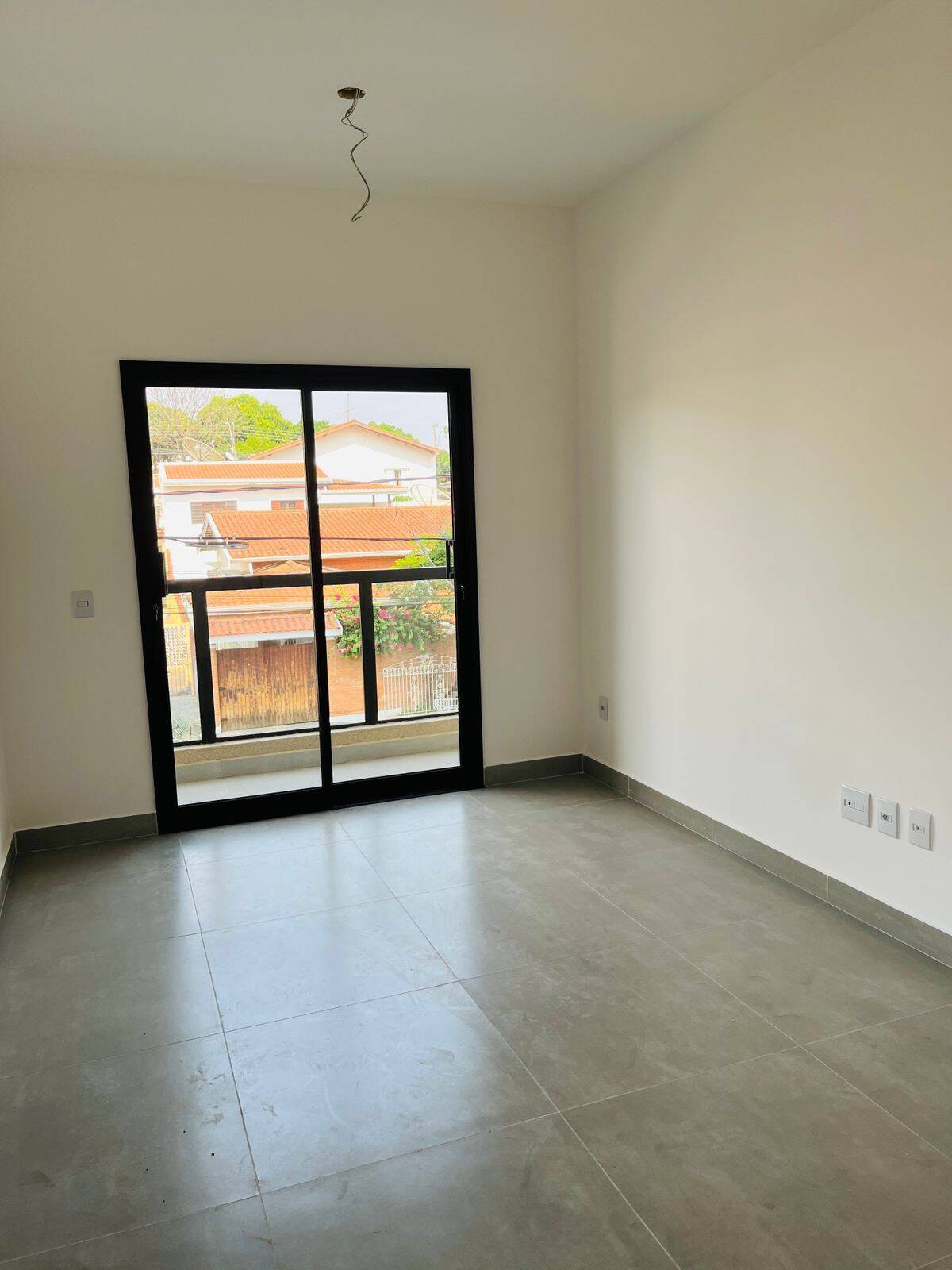 Apartamento à venda com 1 quarto, 42m² - Foto 1