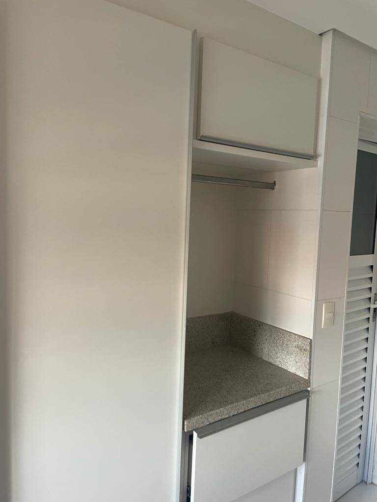 Apartamento à venda com 3 quartos, 157m² - Foto 19