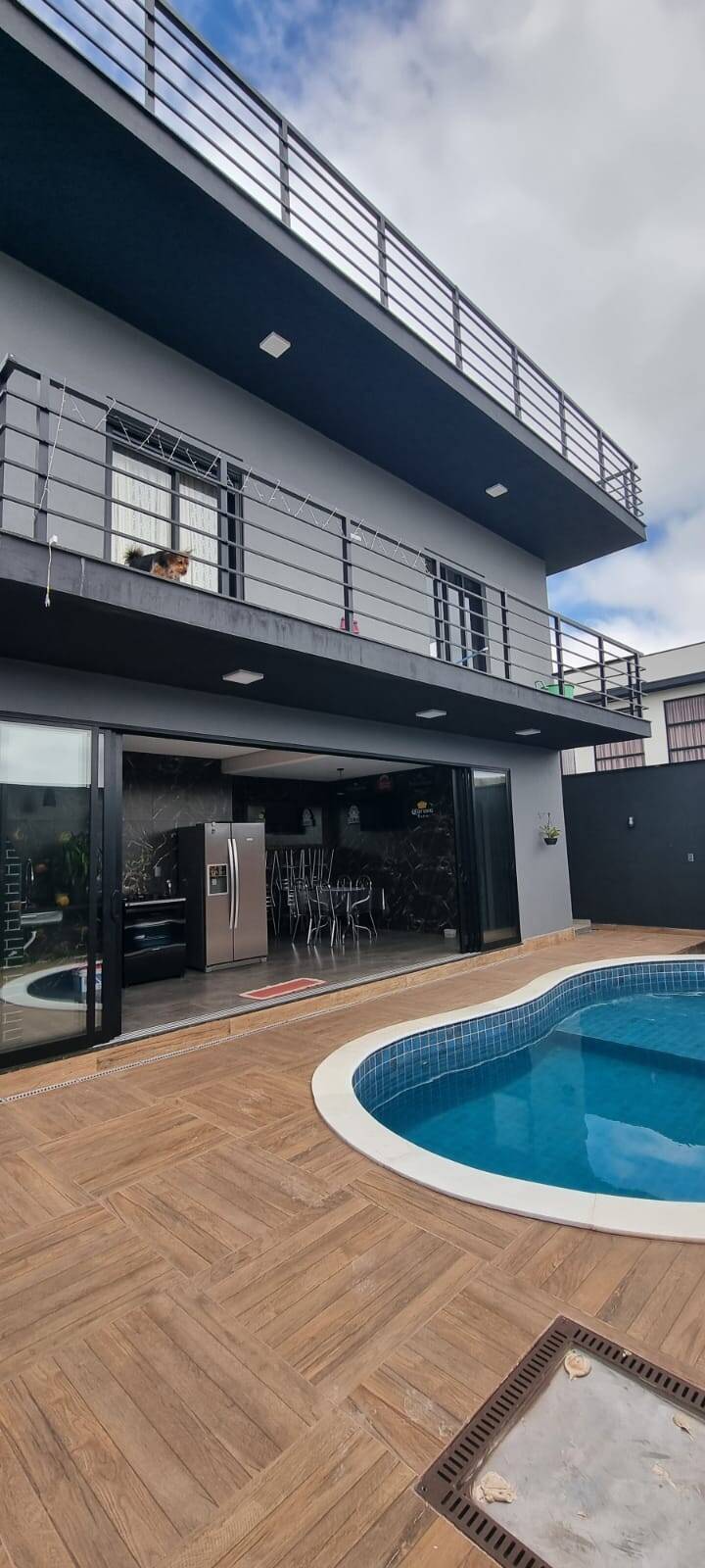 Casa de Condomínio à venda com 6 quartos, 302m² - Foto 1