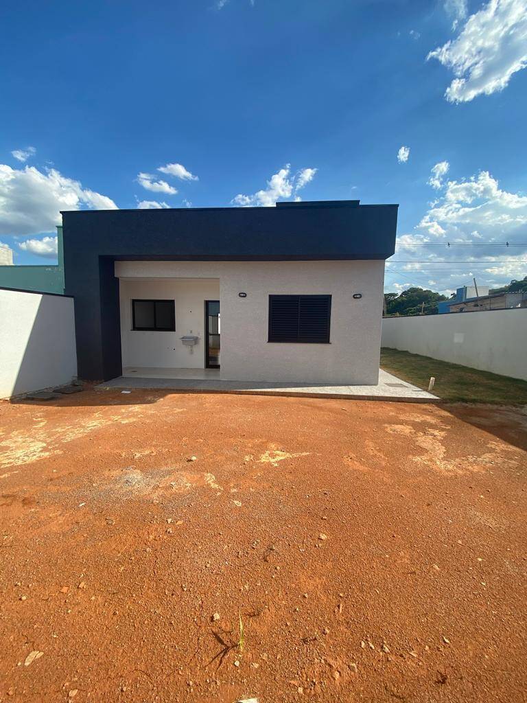 Casa à venda com 3 quartos, 91m² - Foto 14