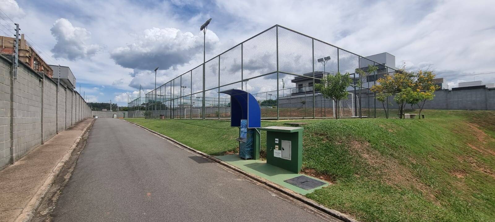 Casa de Condomínio à venda com 3 quartos, 250m² - Foto 31