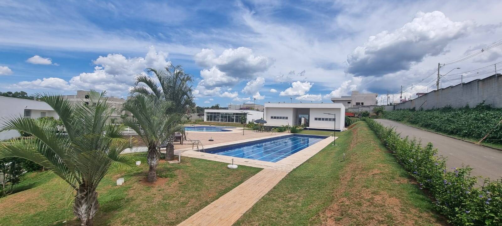 Casa de Condomínio à venda com 3 quartos, 250m² - Foto 46