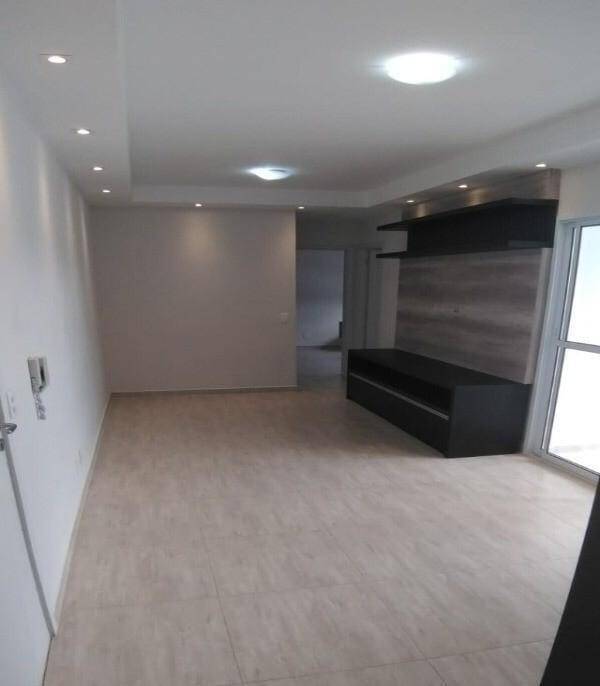 Apartamento à venda com 2 quartos, 64m² - Foto 2