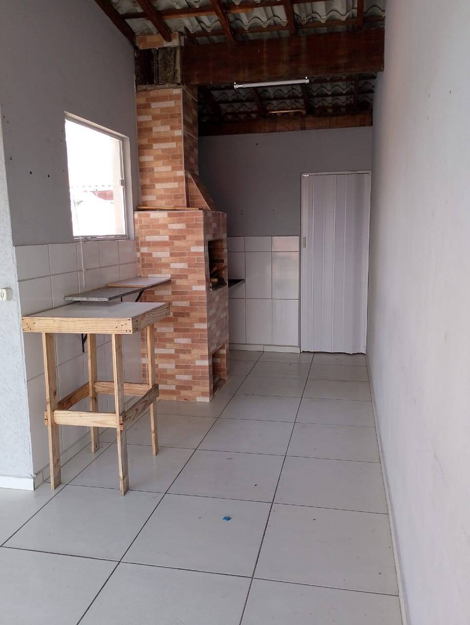 Casa à venda com 2 quartos, 119m² - Foto 1