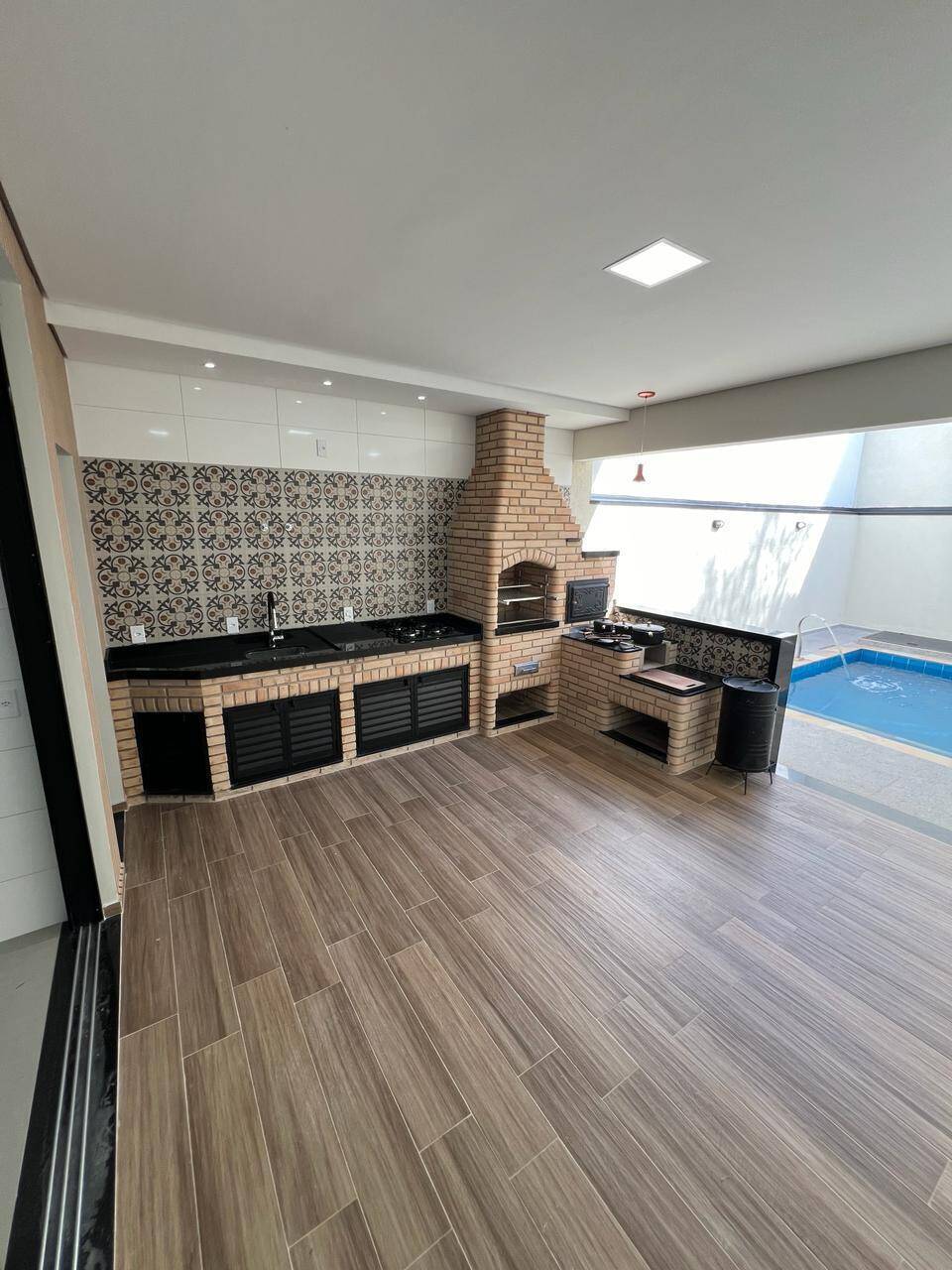 Casa à venda com 3 quartos, 169m² - Foto 5