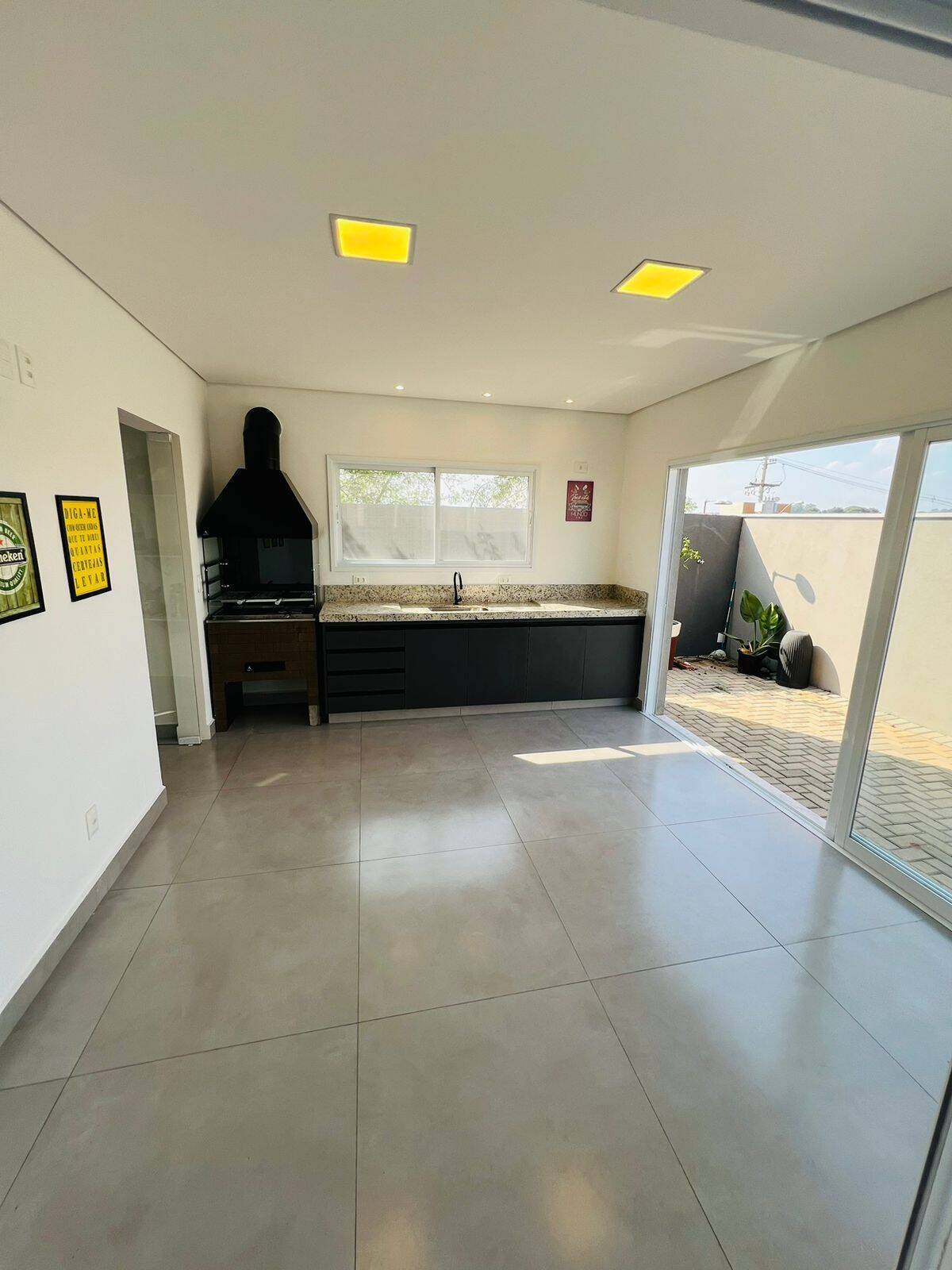 Casa de Condomínio à venda com 3 quartos, 210m² - Foto 11