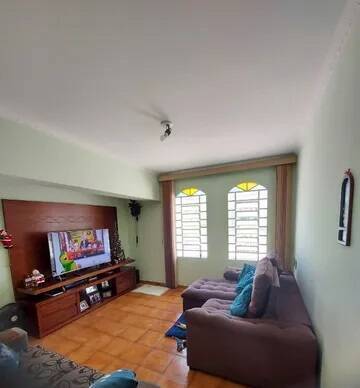 Casa à venda com 2 quartos, 151m² - Foto 2