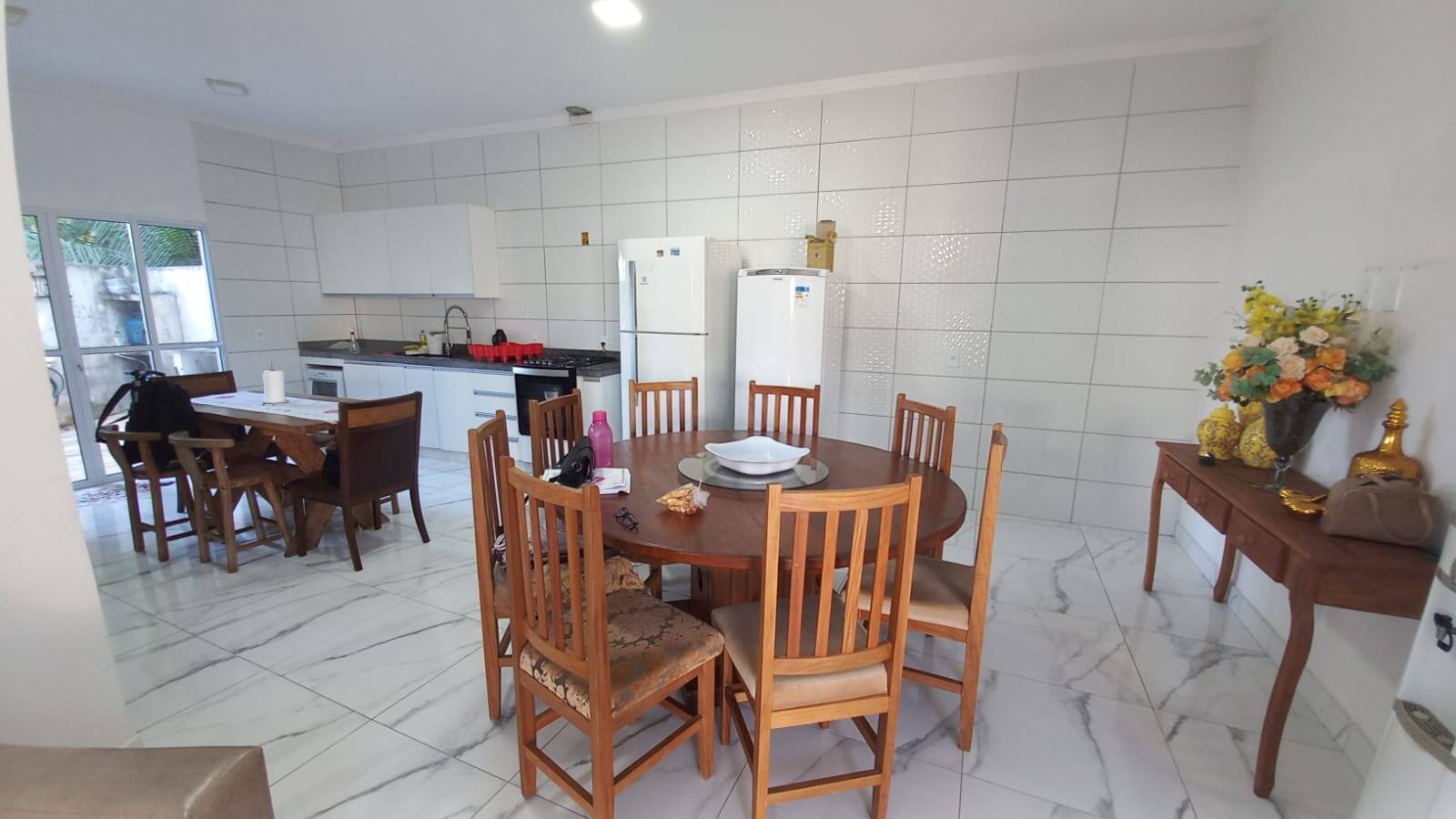 Casa de Condomínio à venda com 3 quartos, 260m² - Foto 1