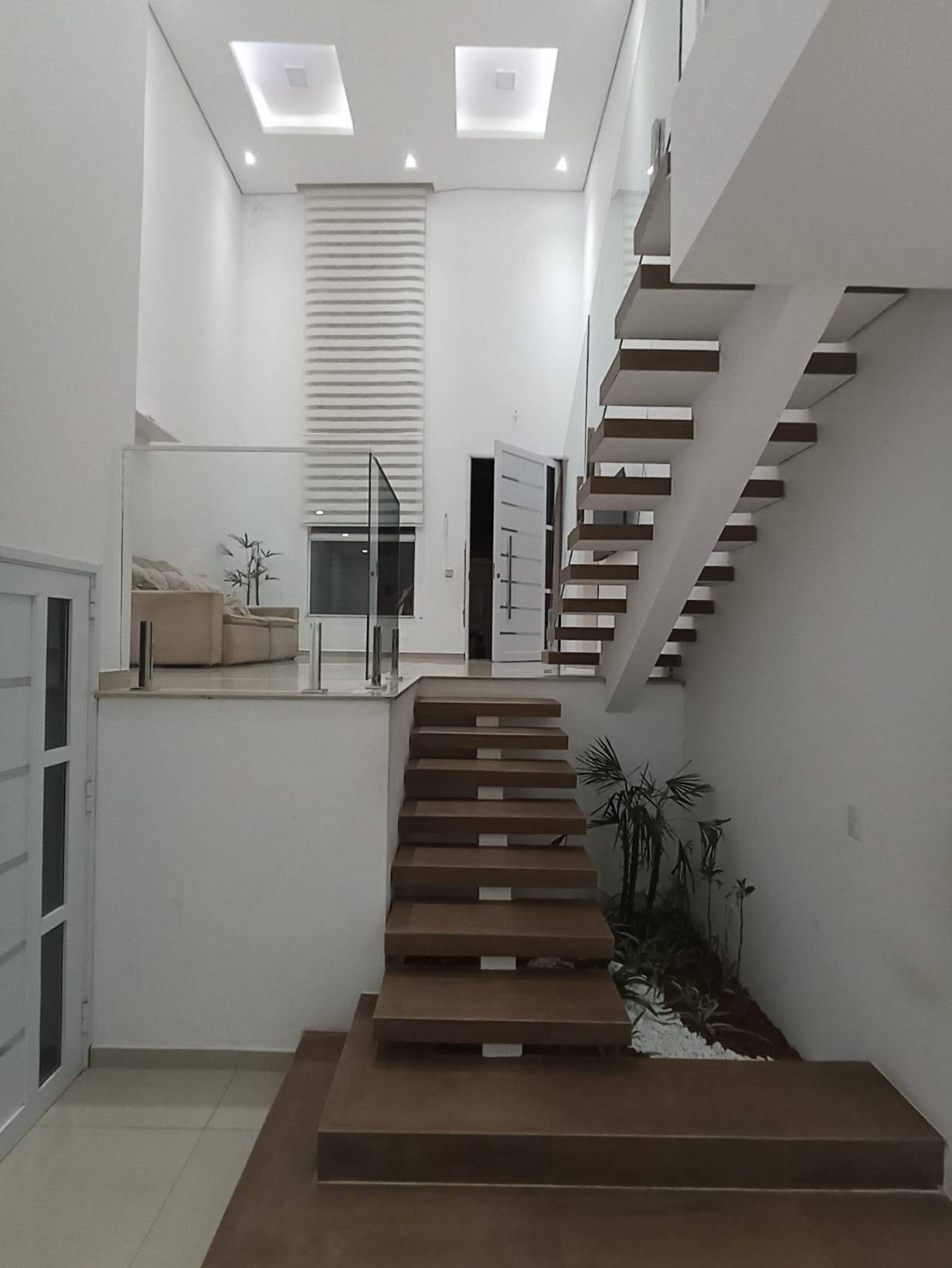 Casa à venda com 3 quartos, 220m² - Foto 4