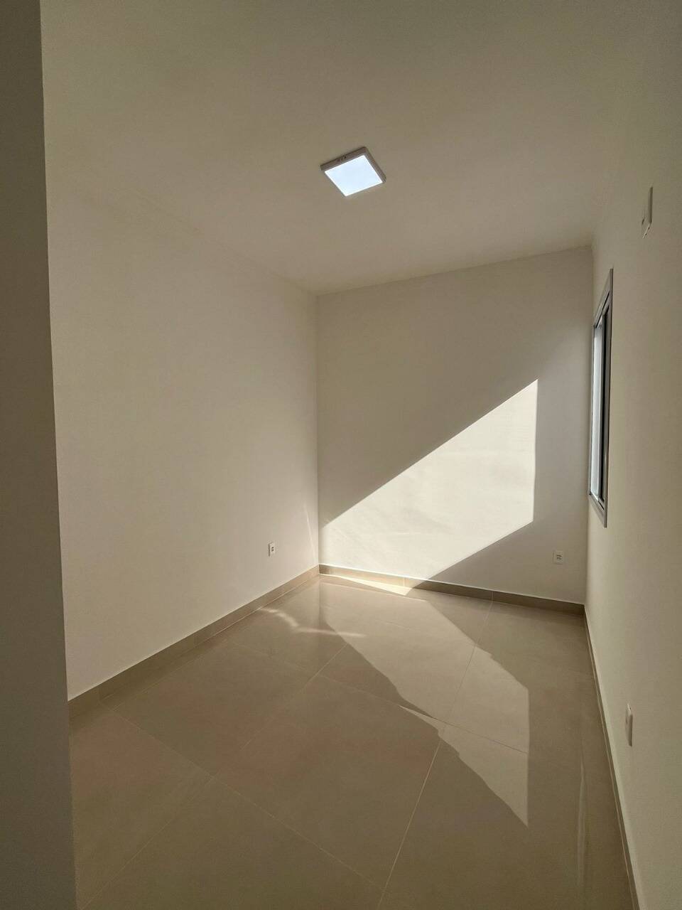 Casa à venda com 3 quartos, 91m² - Foto 7