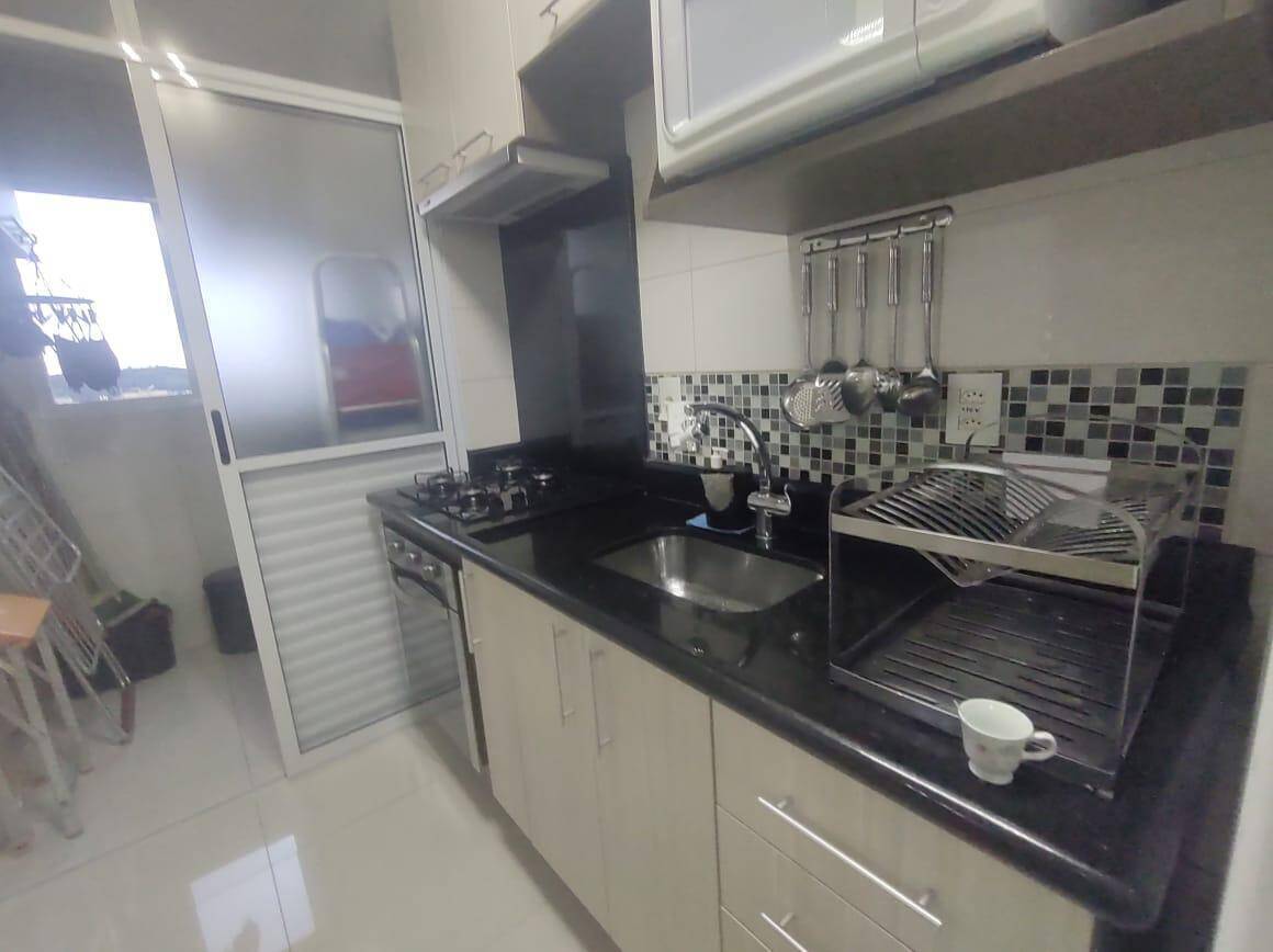 Apartamento à venda com 2 quartos, 69m² - Foto 8