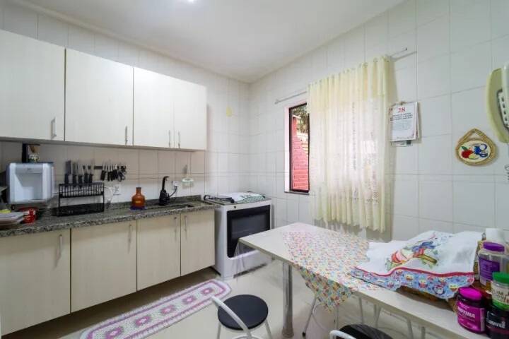 Casa de Condomínio à venda com 3 quartos, 120m² - Foto 2