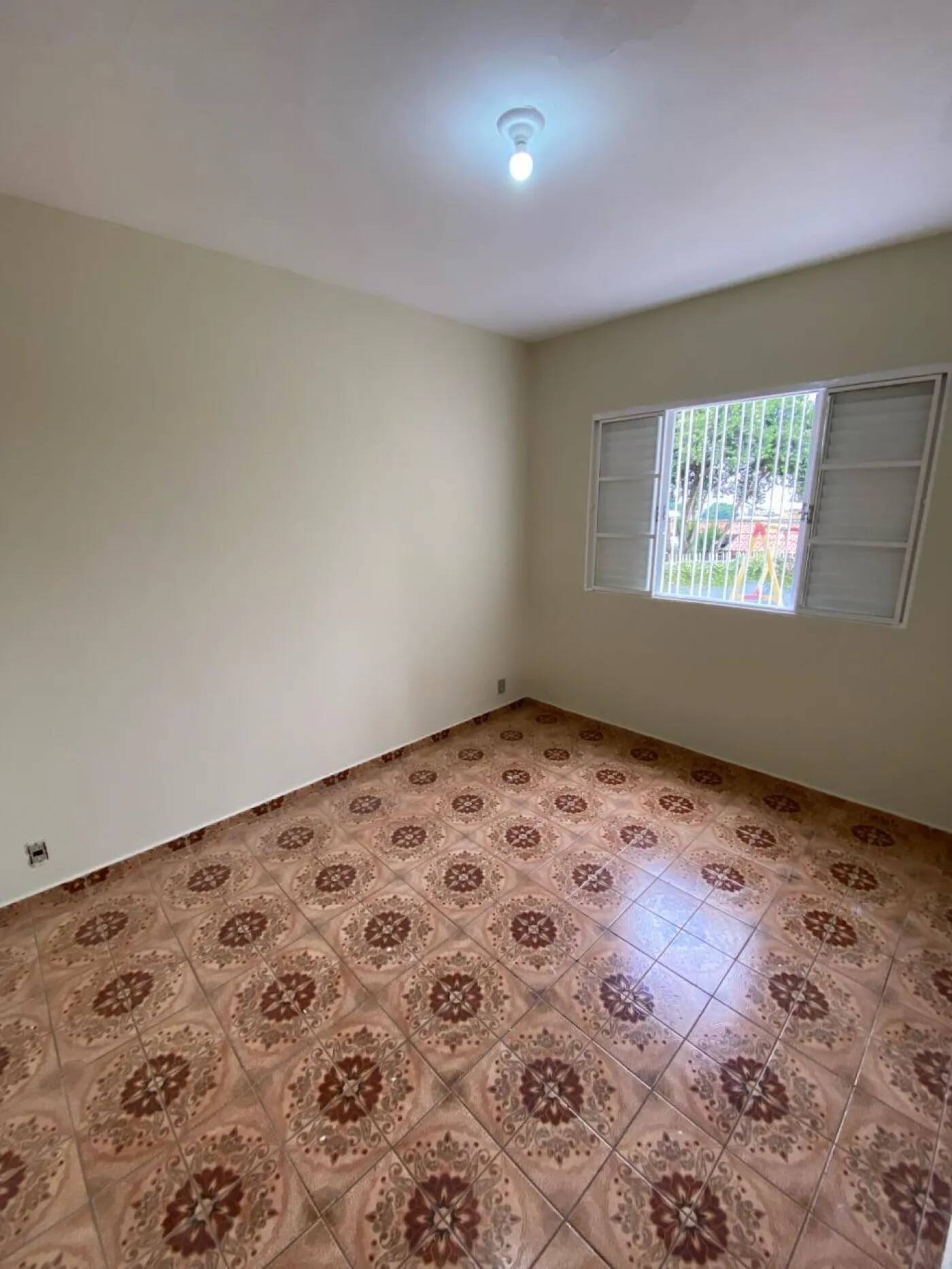 Casa à venda com 3 quartos, 120m² - Foto 10