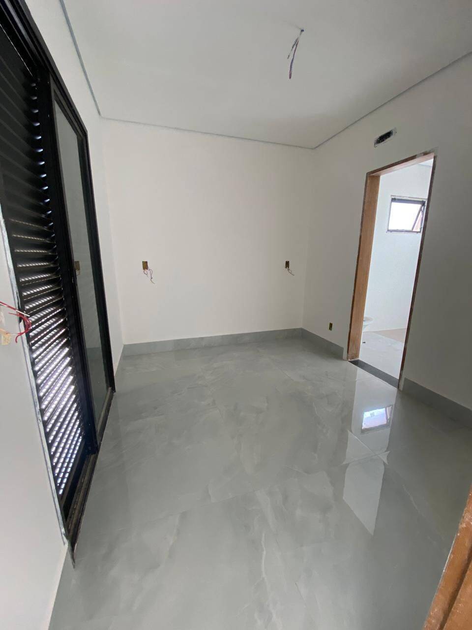 Casa de Condomínio à venda com 4 quartos, 261m² - Foto 12