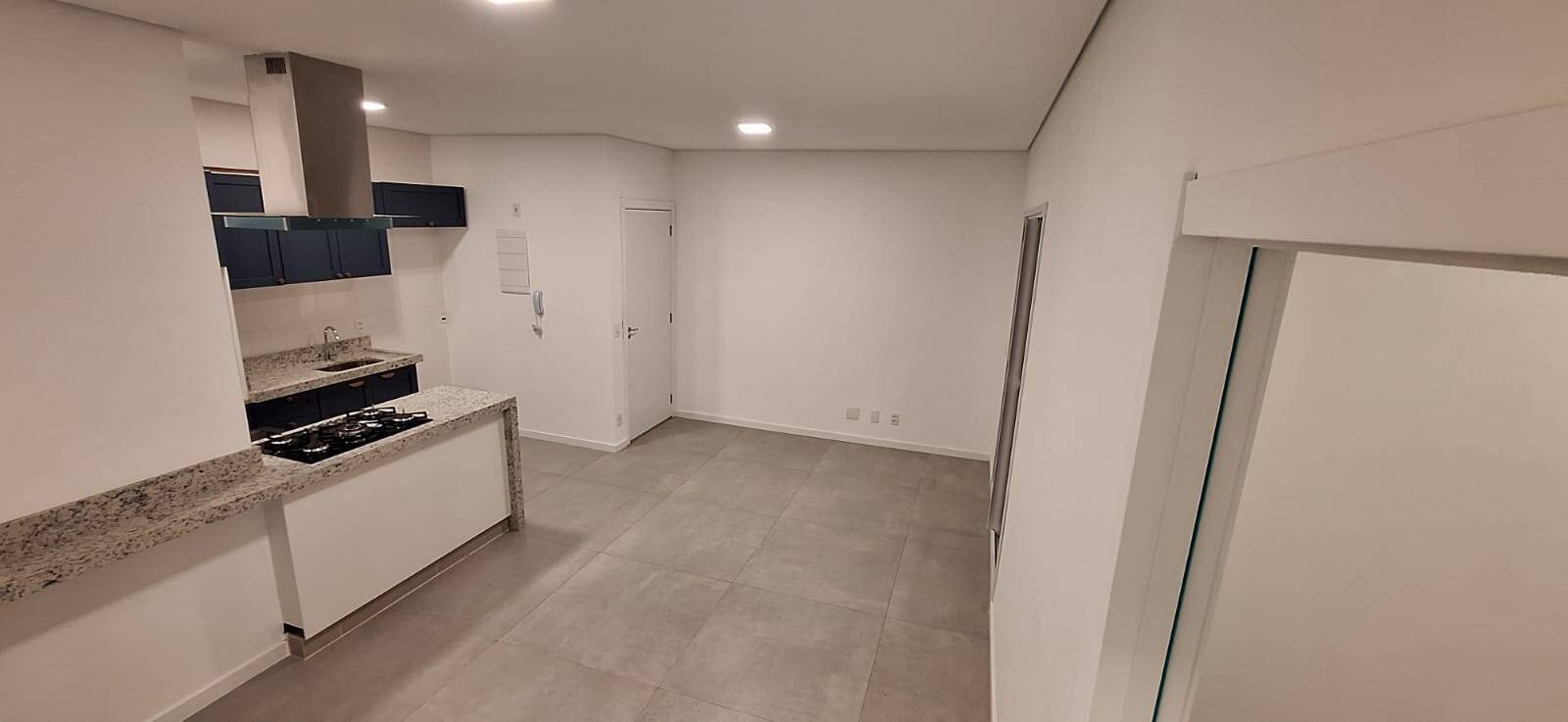 Apartamento à venda com 3 quartos, 122m² - Foto 5