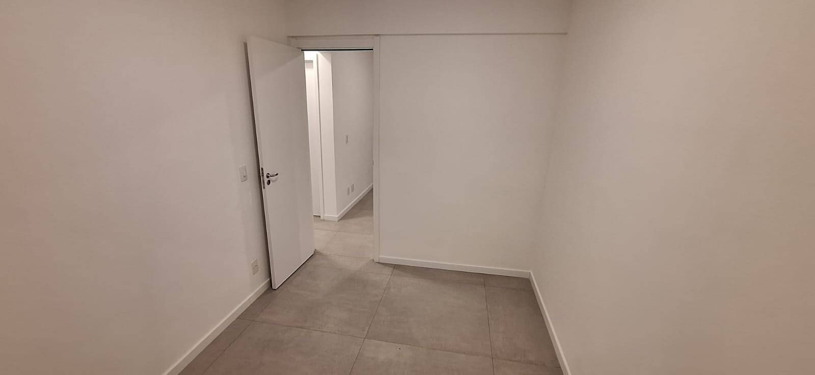 Apartamento à venda com 3 quartos, 122m² - Foto 12