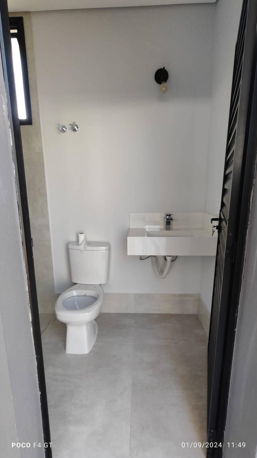 Casa de Condomínio à venda com 3 quartos, 240m² - Foto 18