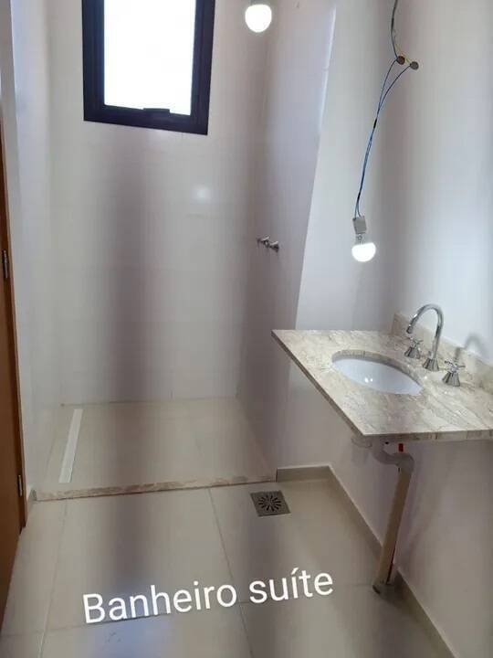 Apartamento à venda com 3 quartos, 105m² - Foto 3