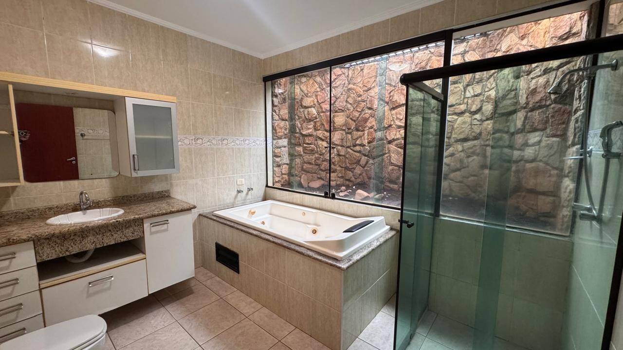 Casa à venda com 3 quartos, 245m² - Foto 21