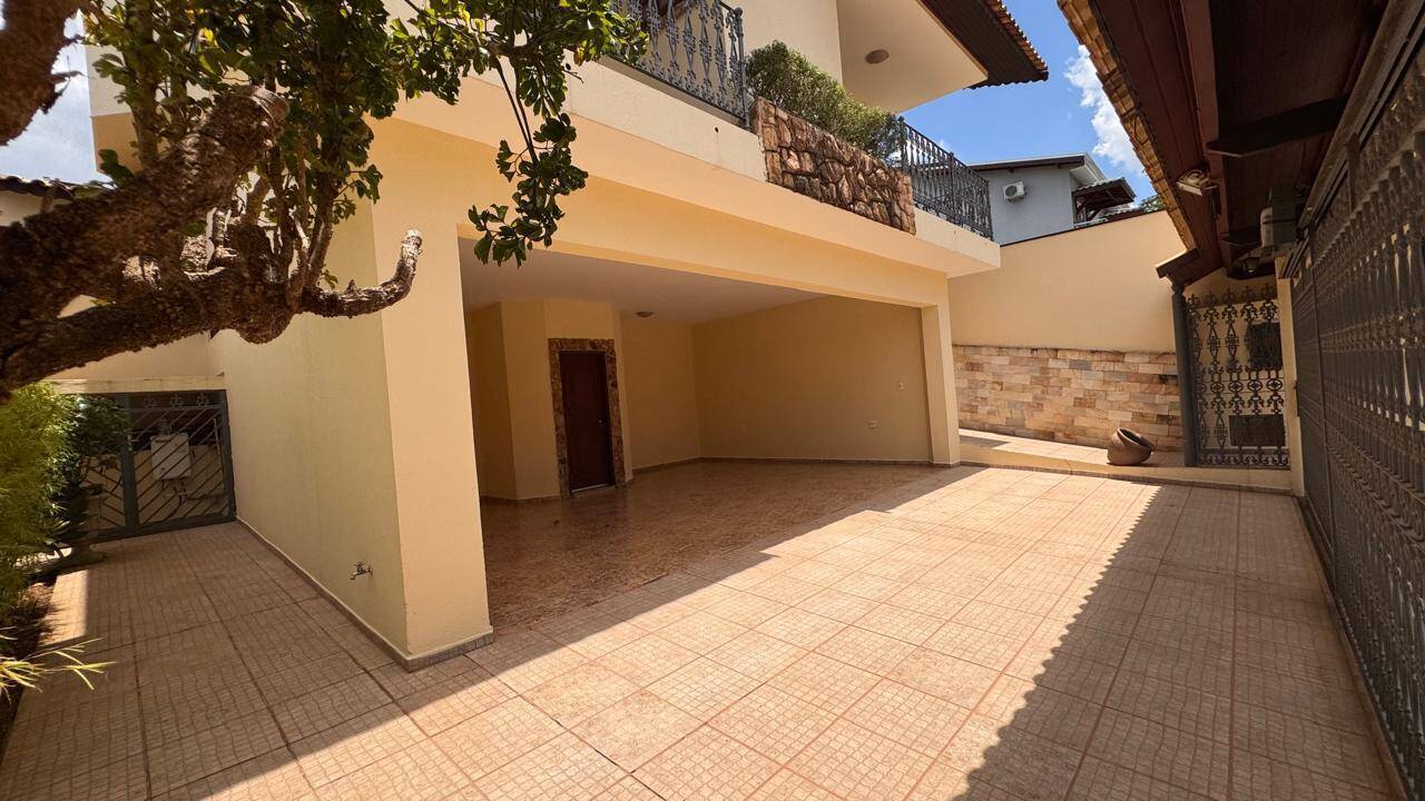 Casa à venda com 3 quartos, 245m² - Foto 29