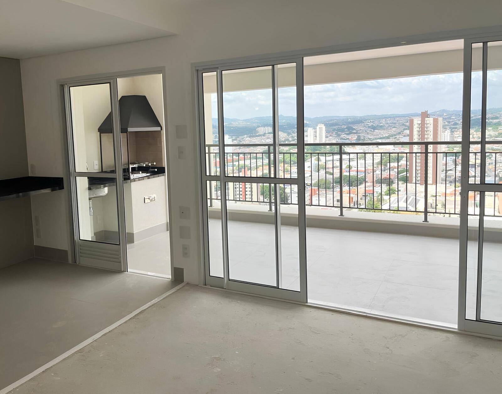 Apartamento à venda com 4 quartos, 152m² - Foto 1