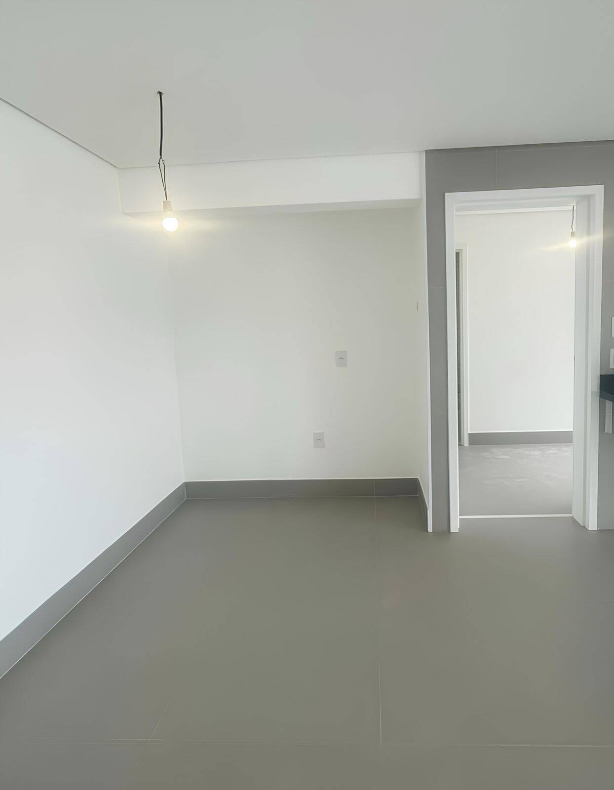 Apartamento à venda com 4 quartos, 152m² - Foto 8