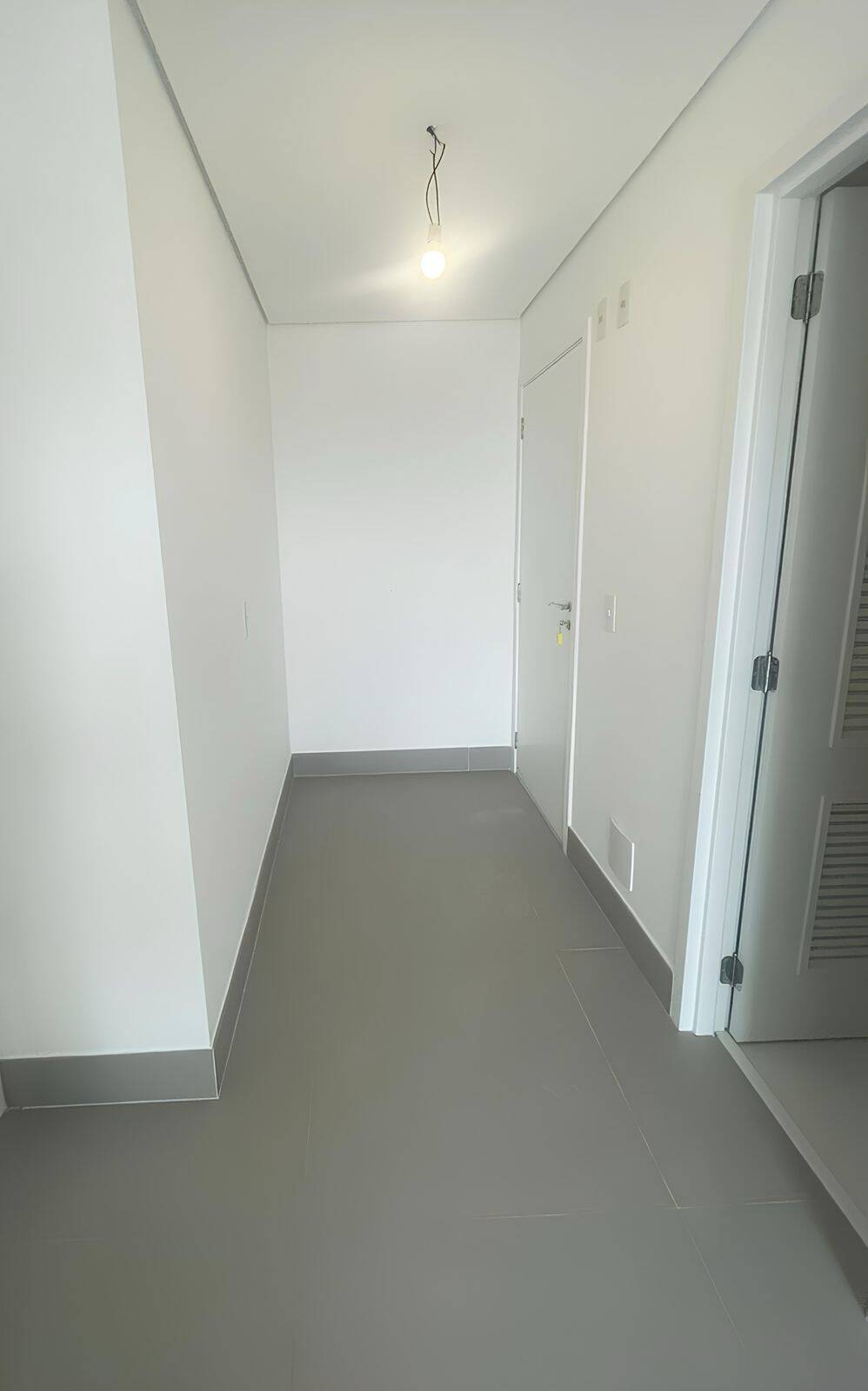 Apartamento à venda com 4 quartos, 152m² - Foto 9