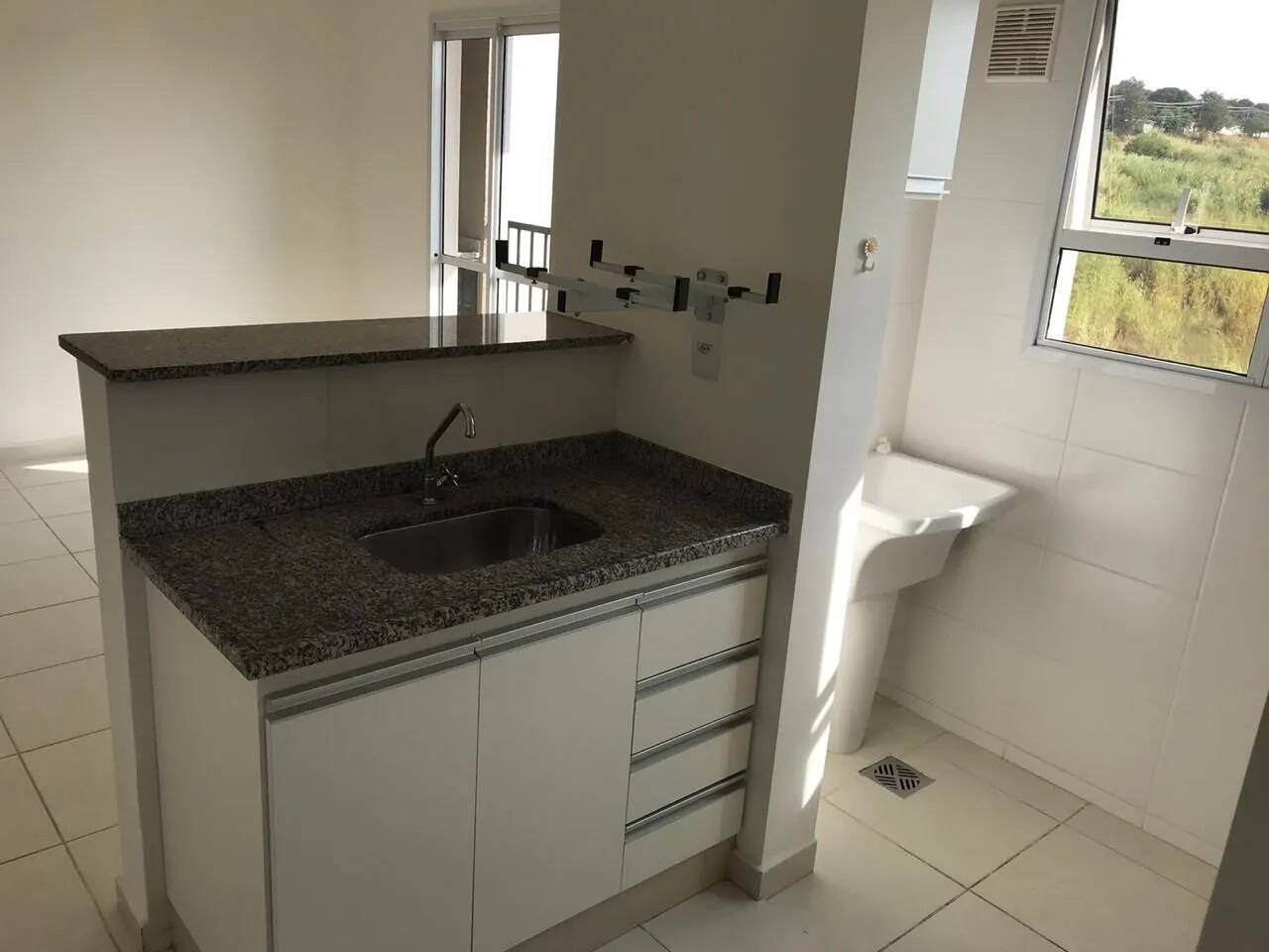 Apartamento à venda com 2 quartos, 60m² - Foto 5