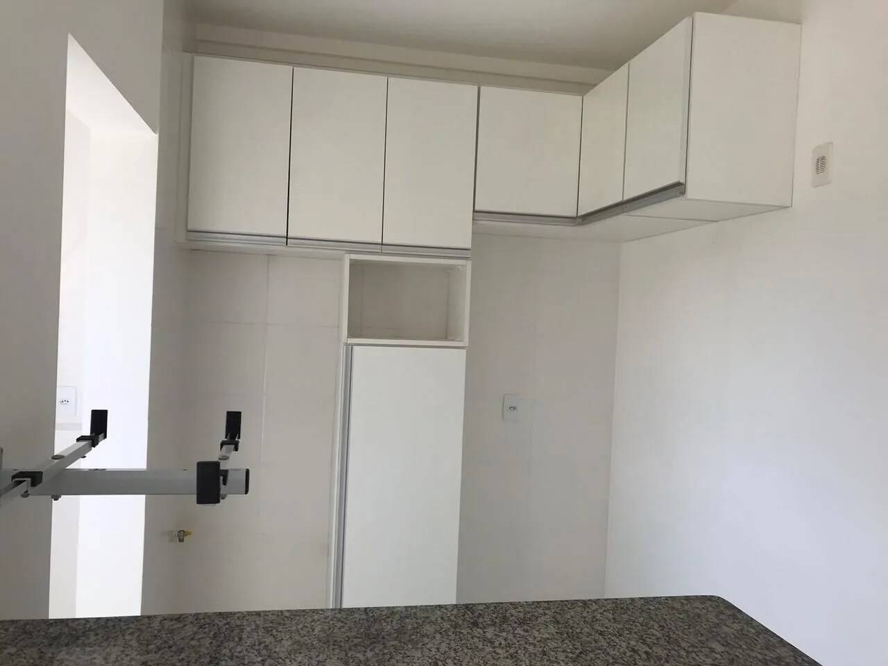 Apartamento à venda com 2 quartos, 60m² - Foto 4