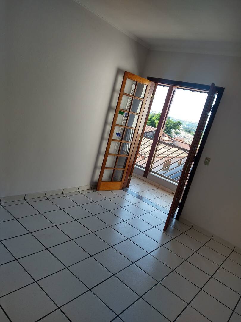 Casa à venda com 3 quartos, 195m² - Foto 8